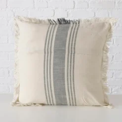 BOLTZE Weihnachtstextilien|Dekokissen|Kissen Kaista 45 x 45 cm