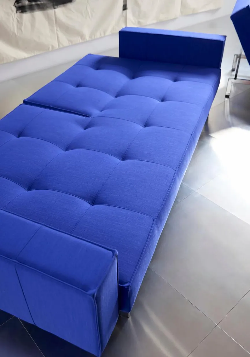 INNOVATION LIVING Schlafsofa mit Armlehnen Splitback Chrom